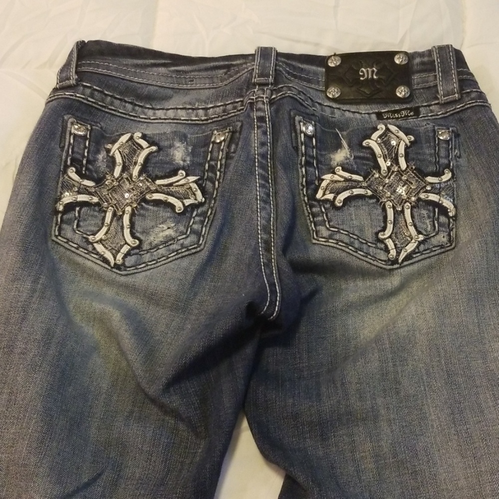 Miss Me cropped jeans